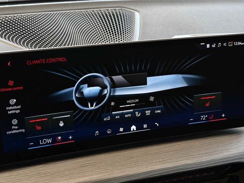 New 2026 BMW 330i Sedan w/ M Sport Package image 22