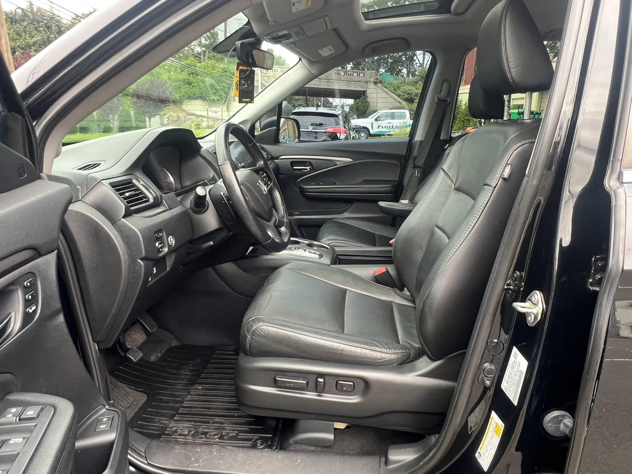 Used 2021 Honda Pilot Special Edition image 28