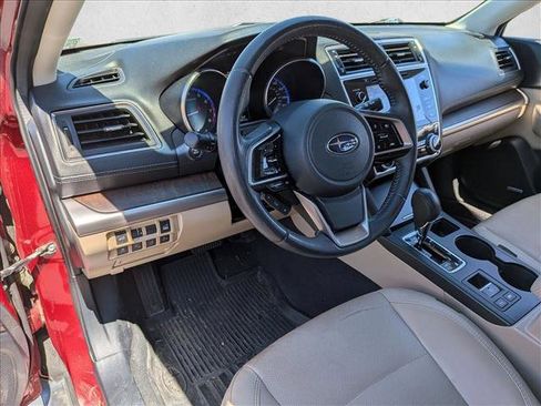 Used 2019 Subaru Outback 3.6R Limited AWD/4WD image 10