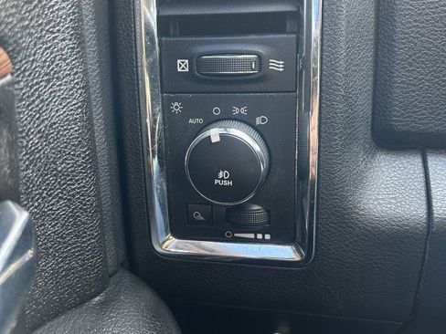 Used 2013 RAM 2500 Laramie w/ Convenience Group image 21