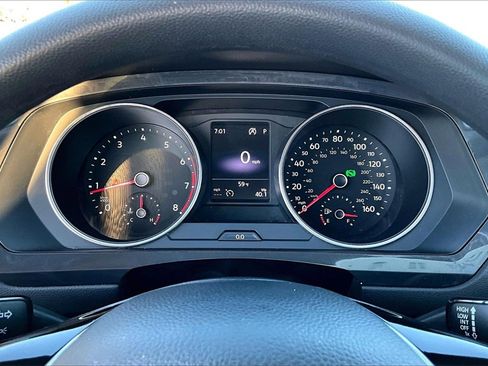 Used 2019 Volkswagen Tiguan S image 22