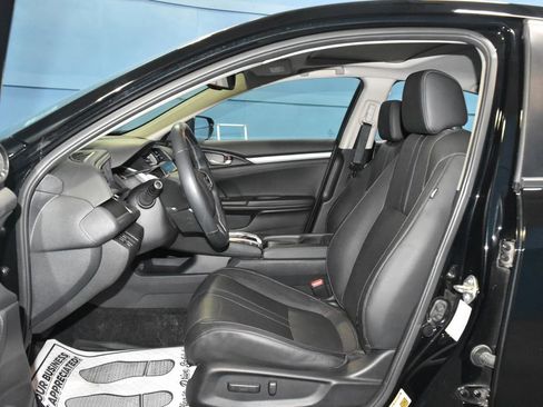 Used 2016 Honda Civic Touring image 7