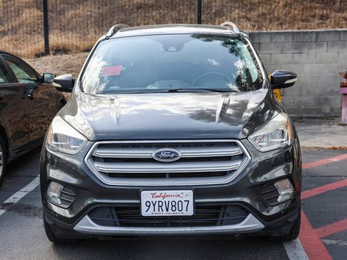 Used 2017 Ford Escape Titanium w/ Equipment Group 301A FWD image 2