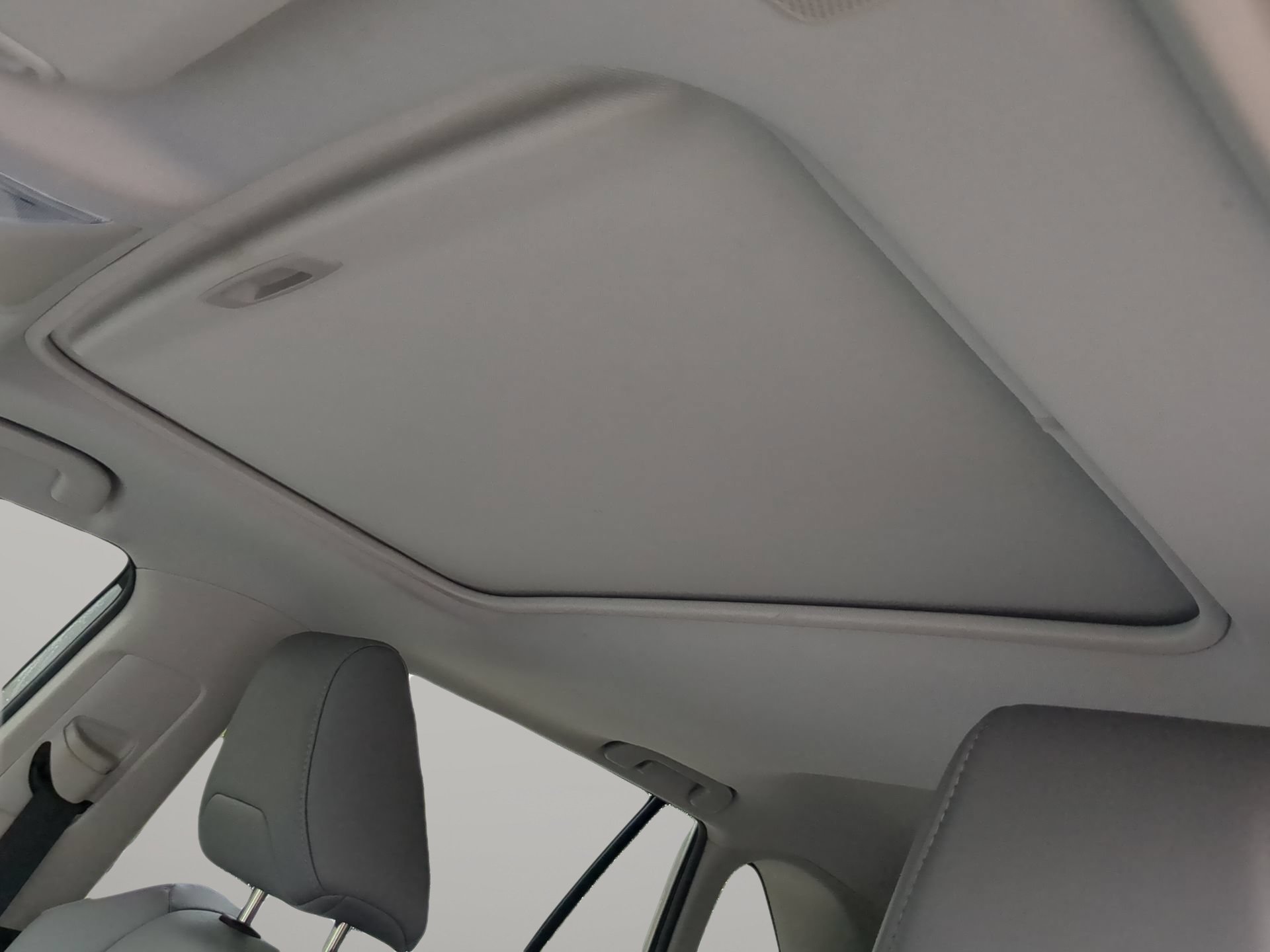 Used 2025 Toyota RAV4 XLE Premium w/ Weather Package FWD image 58