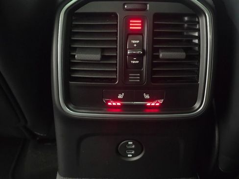 New 2026 Porsche Macan S image 19