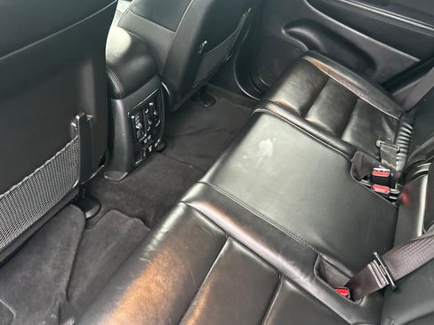 Used 2022 Jeep Grand Cherokee Limited image 12