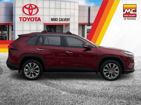 Certified 2025 Toyota RAV4 Limited FWD image 6