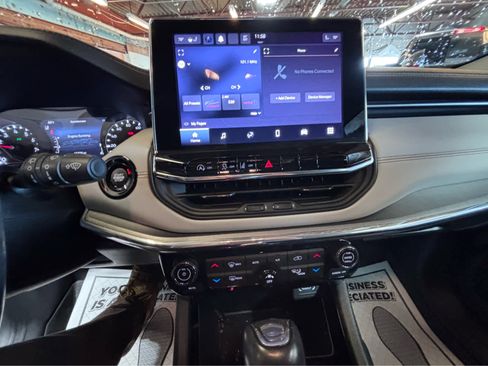 Used 2022 Jeep Compass Limited image 16