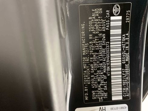 Used 2016 Toyota Avalon XLE Plus image 21