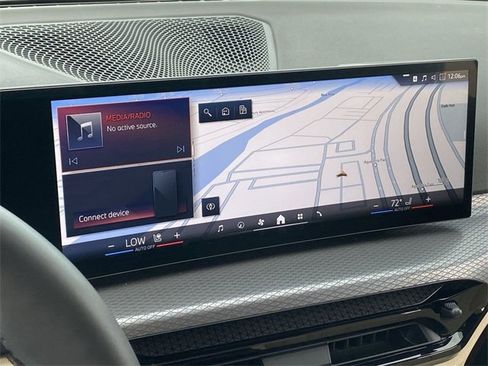 Certified 2025 BMW 330i 330i w/ M Sport Package image 28