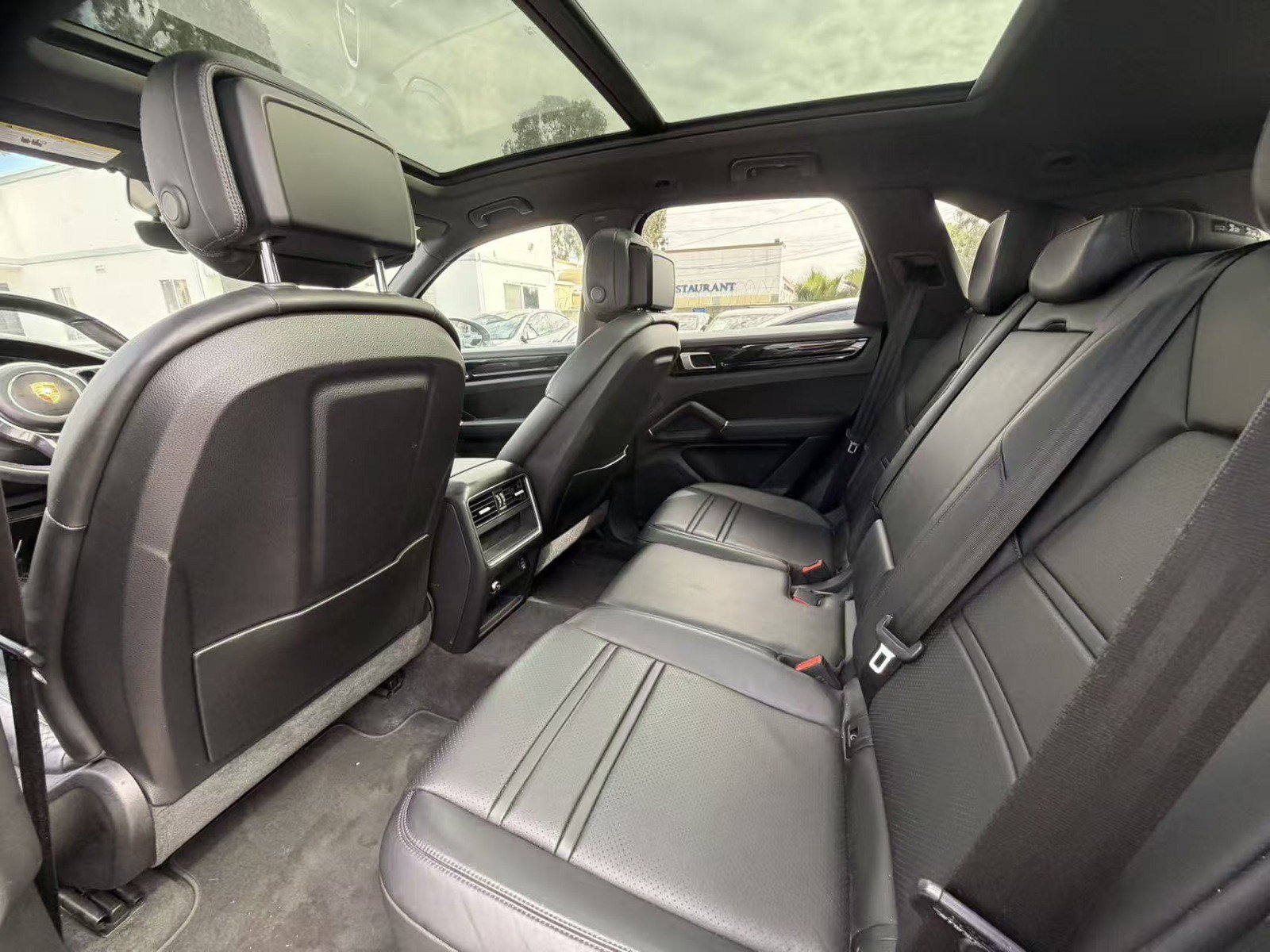 Used 2019 Porsche Cayenne AWD/4WD image 8