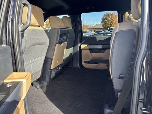 Used 2021 Ford F150 XLT image 24