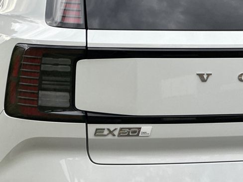 New 2026 Volvo EX30 Ultra image 7
