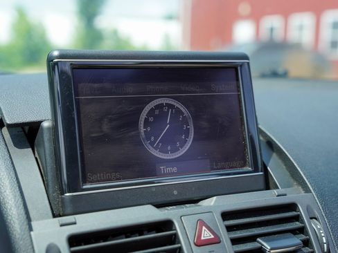 Used 2010 Mercedes-Benz C 63 AMG Sedan image 19