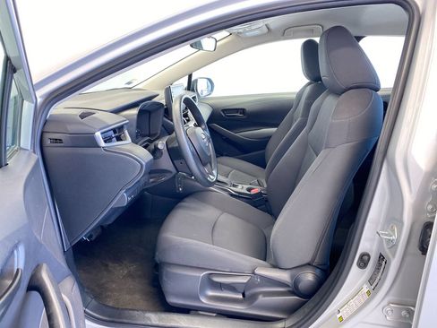 Used 2022 Toyota Corolla LE FWD image 16