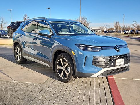 New 2026 Volkswagen Tiguan SE image 5