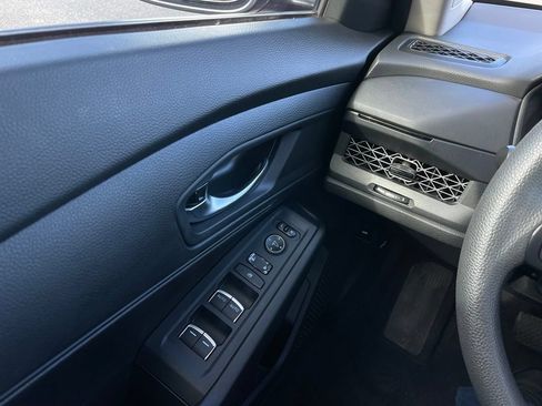 Certified 2023 Honda Accord LX image 22