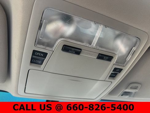 Used 2013 Toyota Avalon XLE image 20