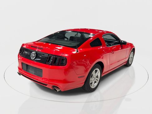 Used 2013 Ford Mustang Coupe image 12