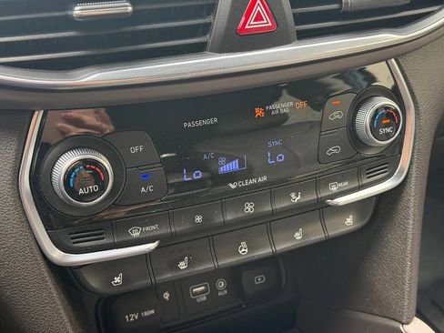 Used 2020 Hyundai Santa Fe Limited AWD/4WD image 17