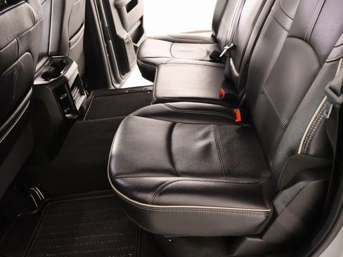 Used 2024 RAM 2500 Limited image 13