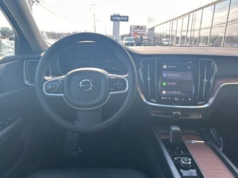 Certified 2025 Volvo V60 B5 Cross Country Plus image 18