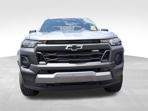 Used 2026 Chevrolet Colorado Trail Boss AWD/4WD image 7