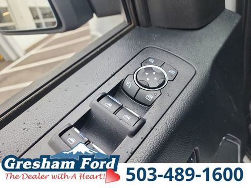 Used 2018 Ford F150 Lariat w/ Equipment Group 502A Luxury AWD/4WD image 19