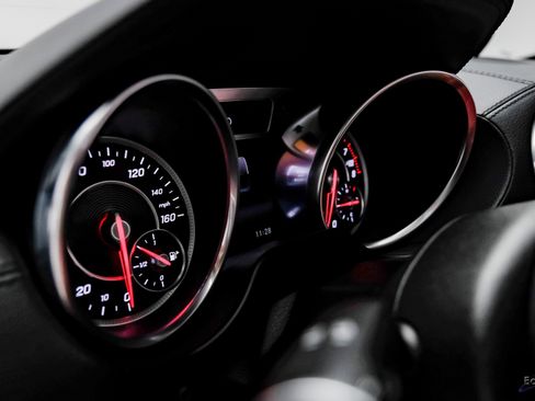 Used 2017 Mercedes-Benz SL 550 image 38