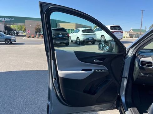 Used 2023 Chevrolet Equinox LT w/ Driver Convenience Package AWD/4WD image 27