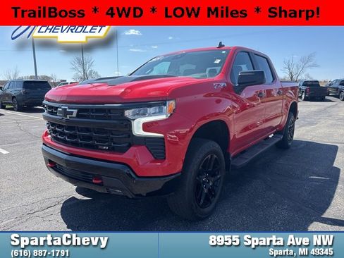 Used 2024 Chevrolet Silverado 1500 LT Trail Boss w/ Protection Package image 7