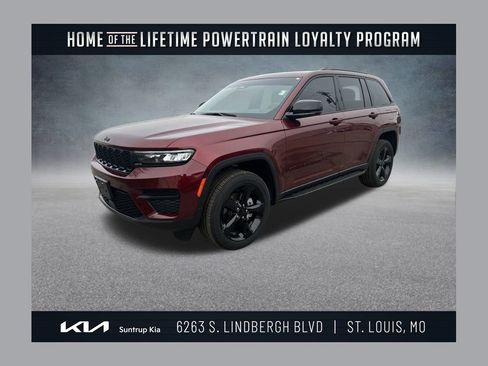 Used 2023 Jeep Grand Cherokee Altitude image 1