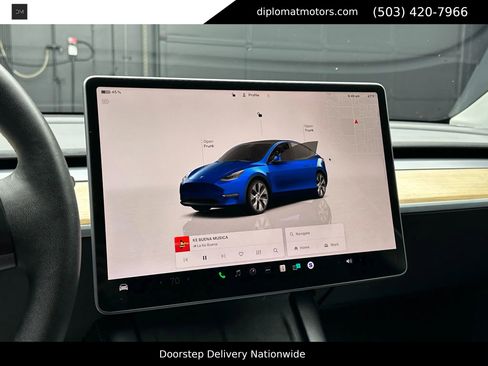 Used 2022 Tesla Model Y Long Range image 28