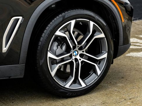 Used 2022 BMW X5 sDrive40i w/ Parking Assistance Package RWD image 48
