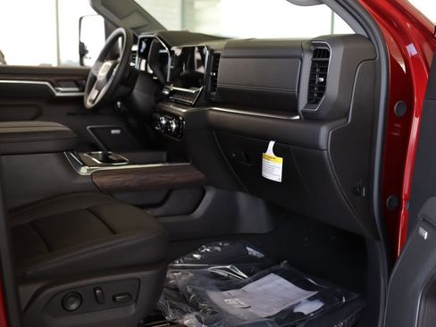 New 2026 GMC Sierra 2500 SLT w/ SLT Premium Package image 33