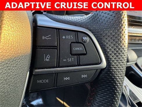 Certified 2024 Toyota Sienna XSE image 31