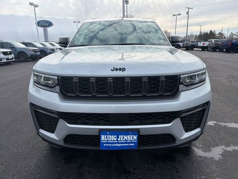 New 2026 Jeep Grand Cherokee L Limited w/ Limited Altitude Package image 8