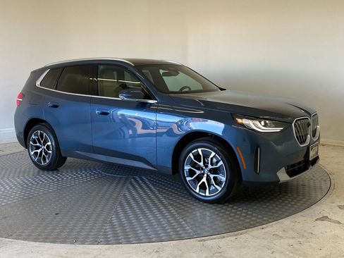 New 2026 BMW X3 xDrive30 w/ Premium Package image 6