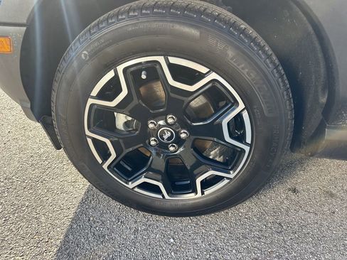 Certified 2025 Ford Bronco Sport Outer Banks AWD/4WD image 5
