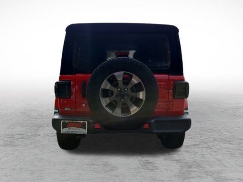 Used 2018 Jeep Wrangler Unlimited Sahara image 7