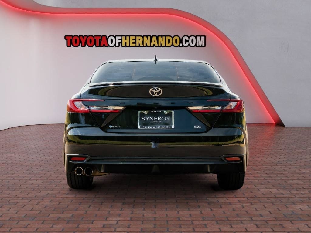 Used 2025 Toyota Camry SE FWD image 7