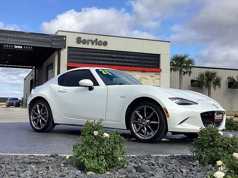 Used 2021 MAZDA MX-5 Miata RF Grand Touring image 3