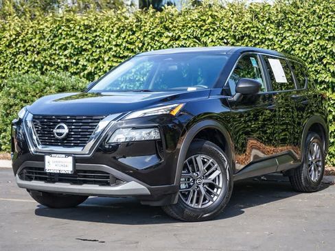 Used 2023 Nissan Rogue S AWD/4WD image 1