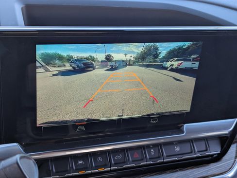 Used 2024 GMC Sierra 1500 Elevation image 28