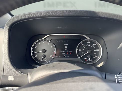 Used 2024 Nissan Frontier SV w/ SV Convenience Package image 21