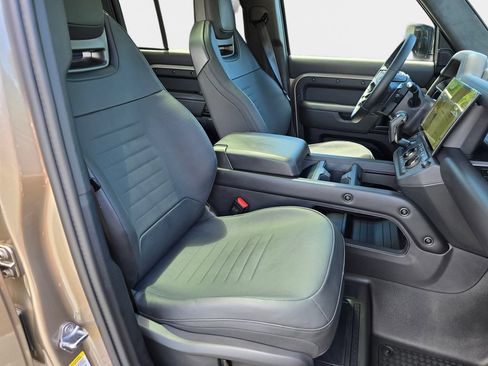 New 2026 Land Rover Defender 110 OCTA AWD/4WD image 10