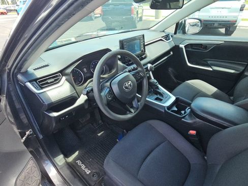 Used 2019 Toyota RAV4 LE w/ All Weather Liner Package AWD/4WD image 24