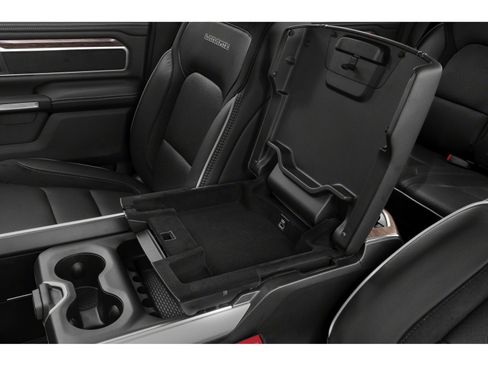 Used 2019 RAM 1500 Laramie AWD/4WD image 12