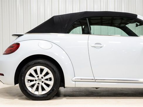 Used 2017 Volkswagen Beetle 1.8T SE image 12