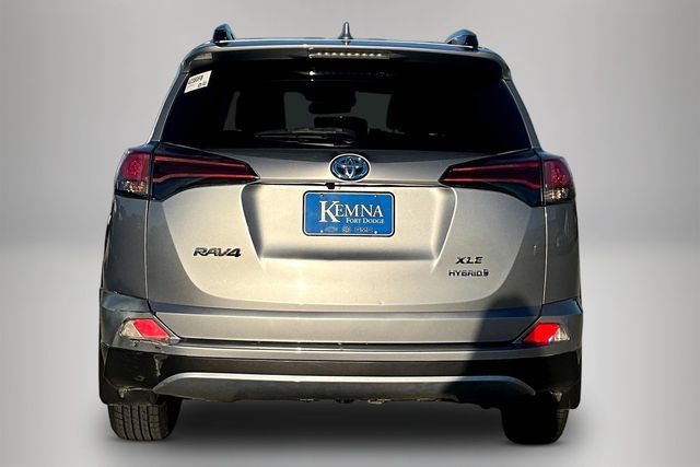 Used 2018 Toyota RAV4 XLE AWD/4WD image 5